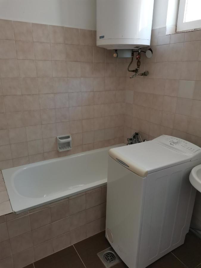 Roland Apartman Apartment Balatonlelle Bagian luar foto