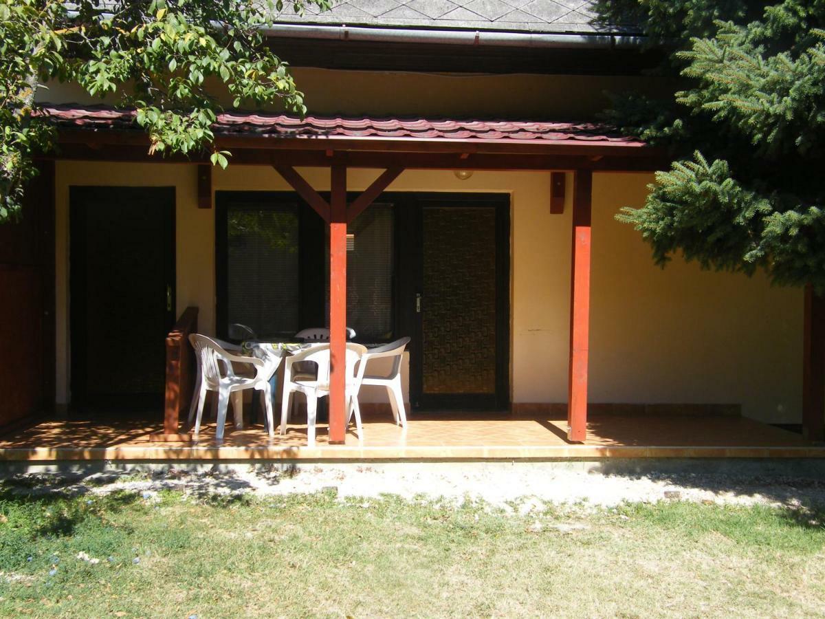 Roland Apartman Apartment Balatonlelle Bagian luar foto