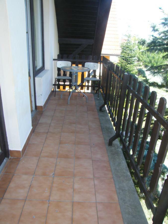 Roland Apartman Apartment Balatonlelle Bagian luar foto